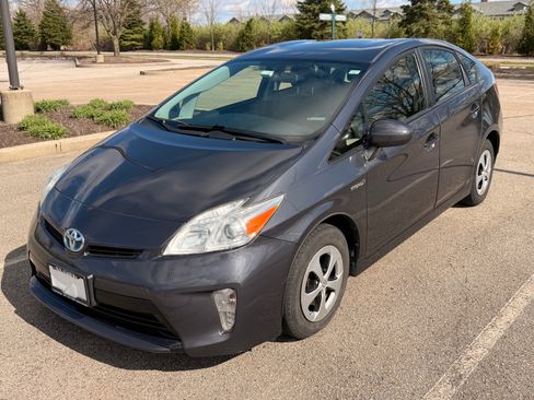 Used 2013 Toyota Prius Three image 1