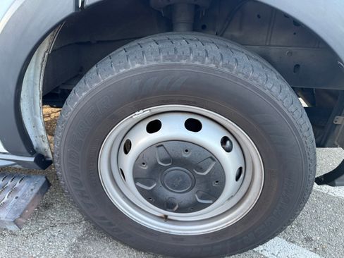 Used 2017 Ford Transit 150 XL image 15