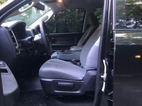 Used 2015 RAM 1500 Express AWD/4WD image 8