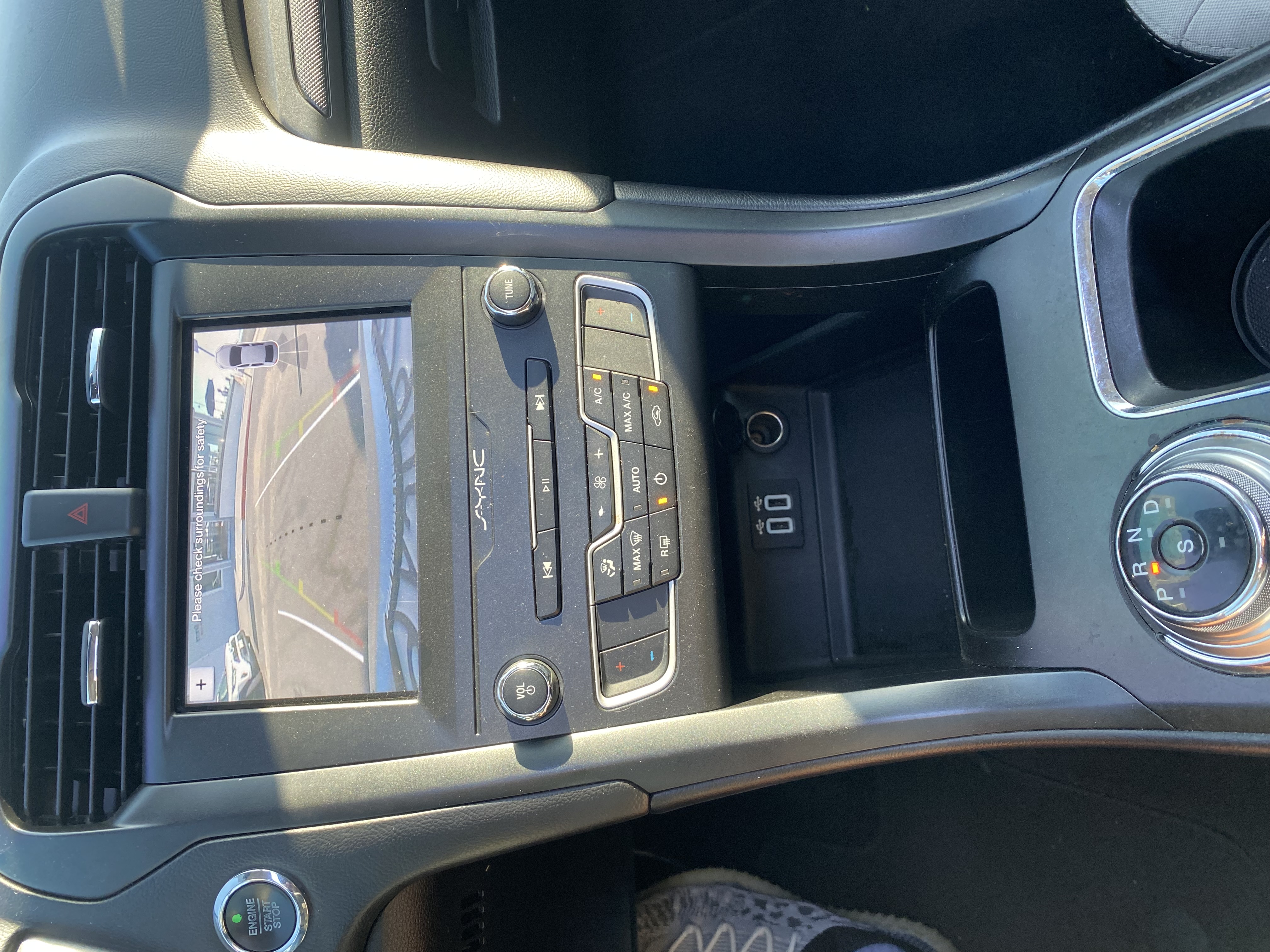 Used 2019 Ford Fusion SE w/ Equipment Group 151A FWD image 10