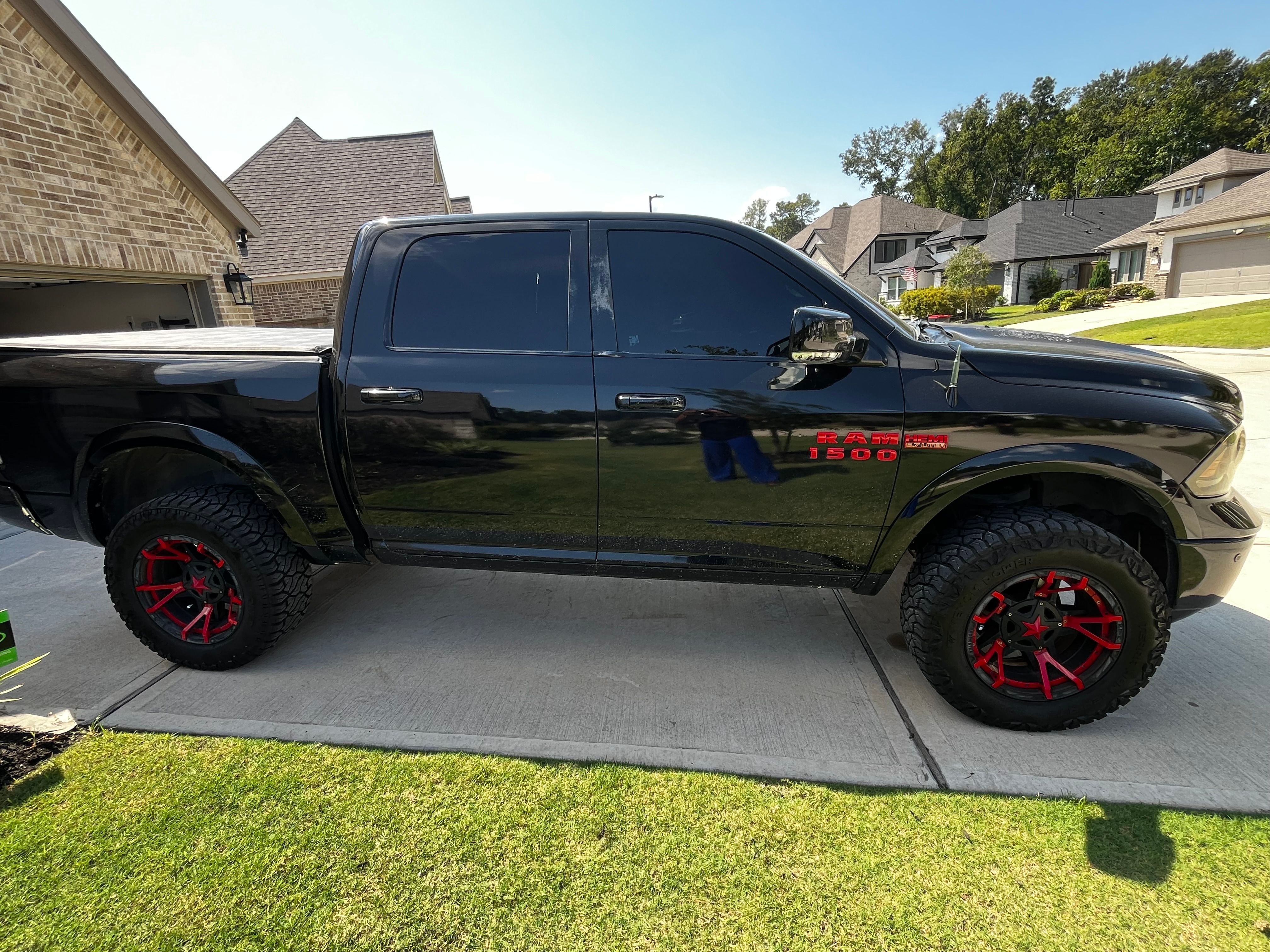 Used 2014 RAM 1500 Laramie w/ Convenience Group RWD image 5