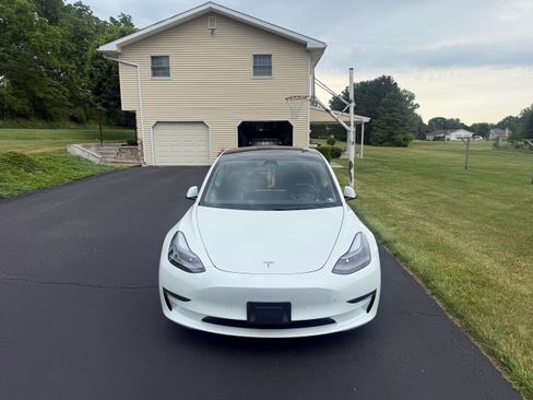 Used 2022 Tesla Model 3 Long Range AWD/4WD image 1