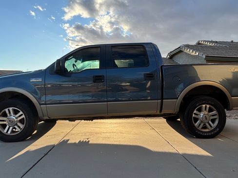 Used 2006 Ford F150 Lariat image 2