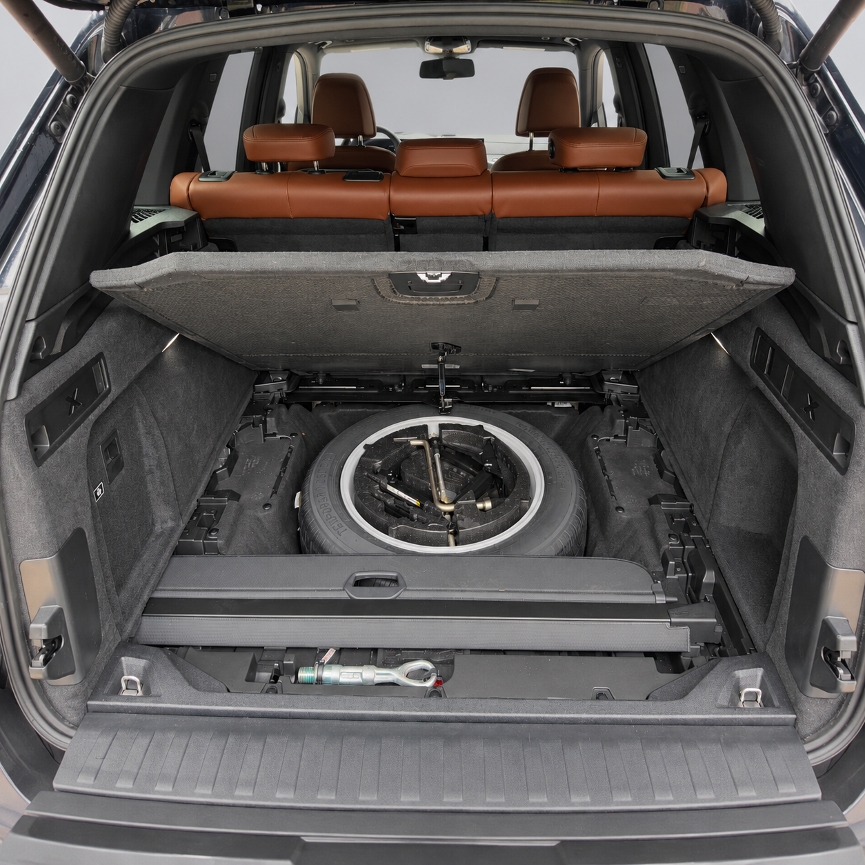 Used 2026 BMW X5 M60i AWD/4WD image 29