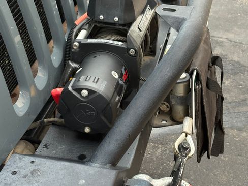 Used 2014 Jeep Wrangler Unlimited Rubicon w/ Connectivity Group image 13