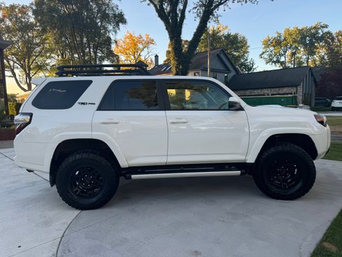 Used 2019 Toyota 4Runner TRD Off-Road Premium image 6