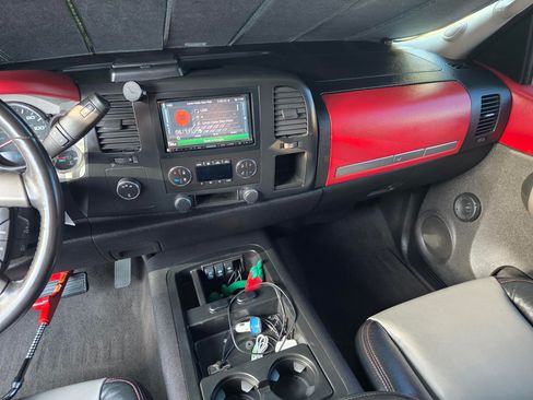 Used 2008 GMC Sierra 2500 SLE AWD/4WD image 26