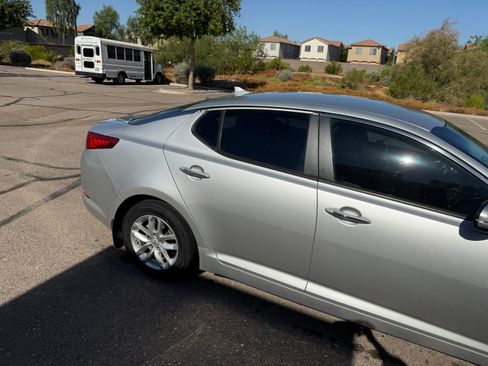 Used 2013 Kia Optima LX FWD image 5