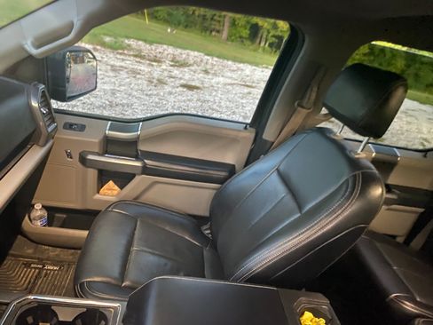 Used 2017 Ford F150 XLT w/ Equipment Group 302A Luxury image 2