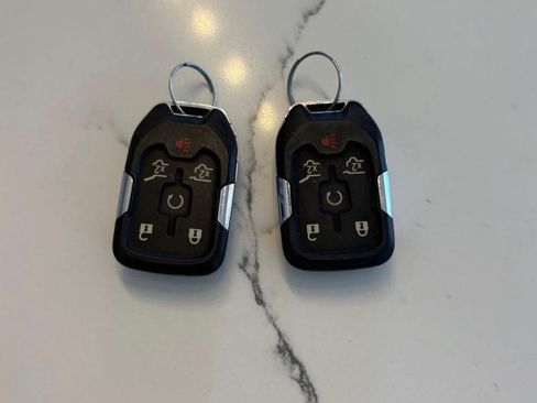 Used 2020 Chevrolet Tahoe LT image 17