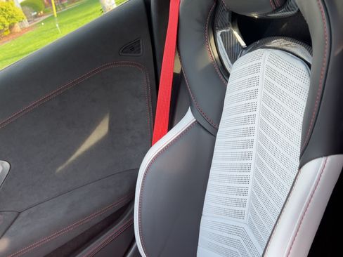 Used 2023 Chevrolet Corvette Stingray Premium Cpe w/ Z51 Performance Package image 12