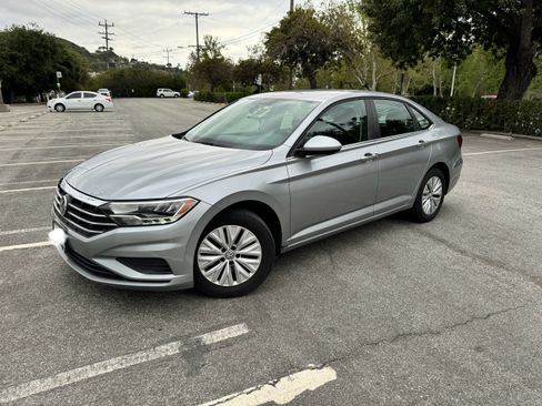 Used 2020 Volkswagen Jetta S w/ Driver Assistance Package image 2
