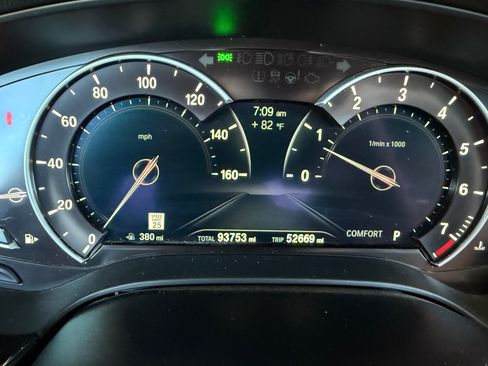 Used 2019 BMW 540i w/ Convenience Package RWD image 12