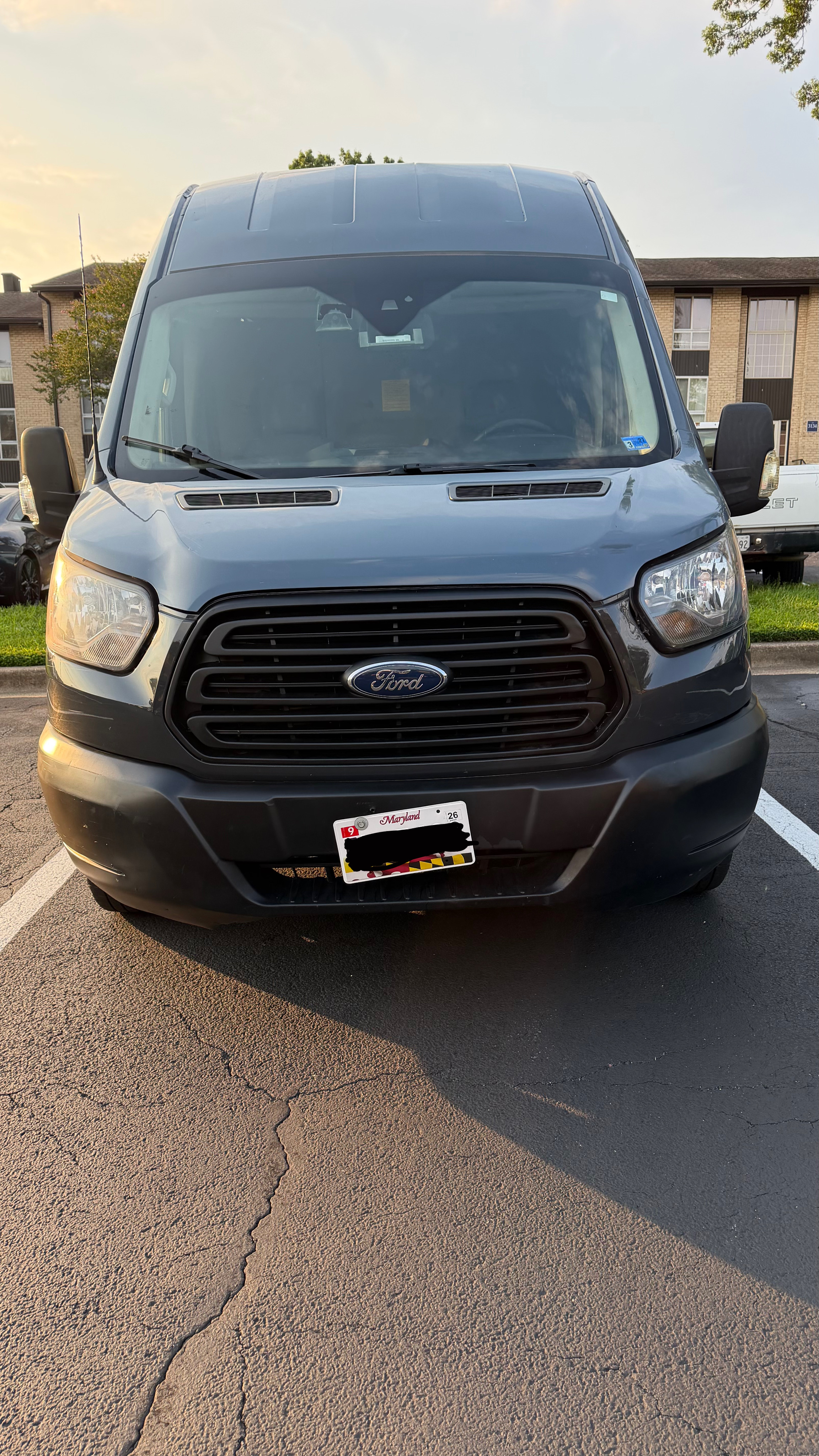 Used 2019 Ford Transit 250 148 High Roof Extended RWD image 1