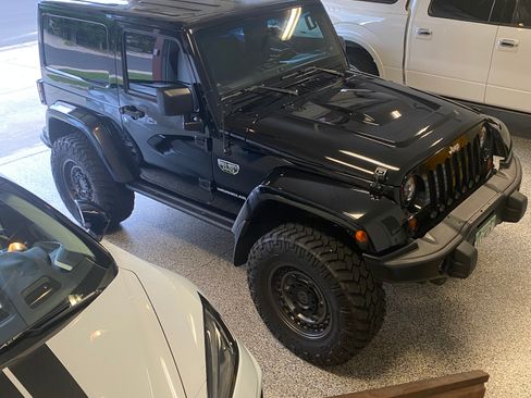 Used 2012 Jeep Wrangler Rubicon AWD/4WD image 25