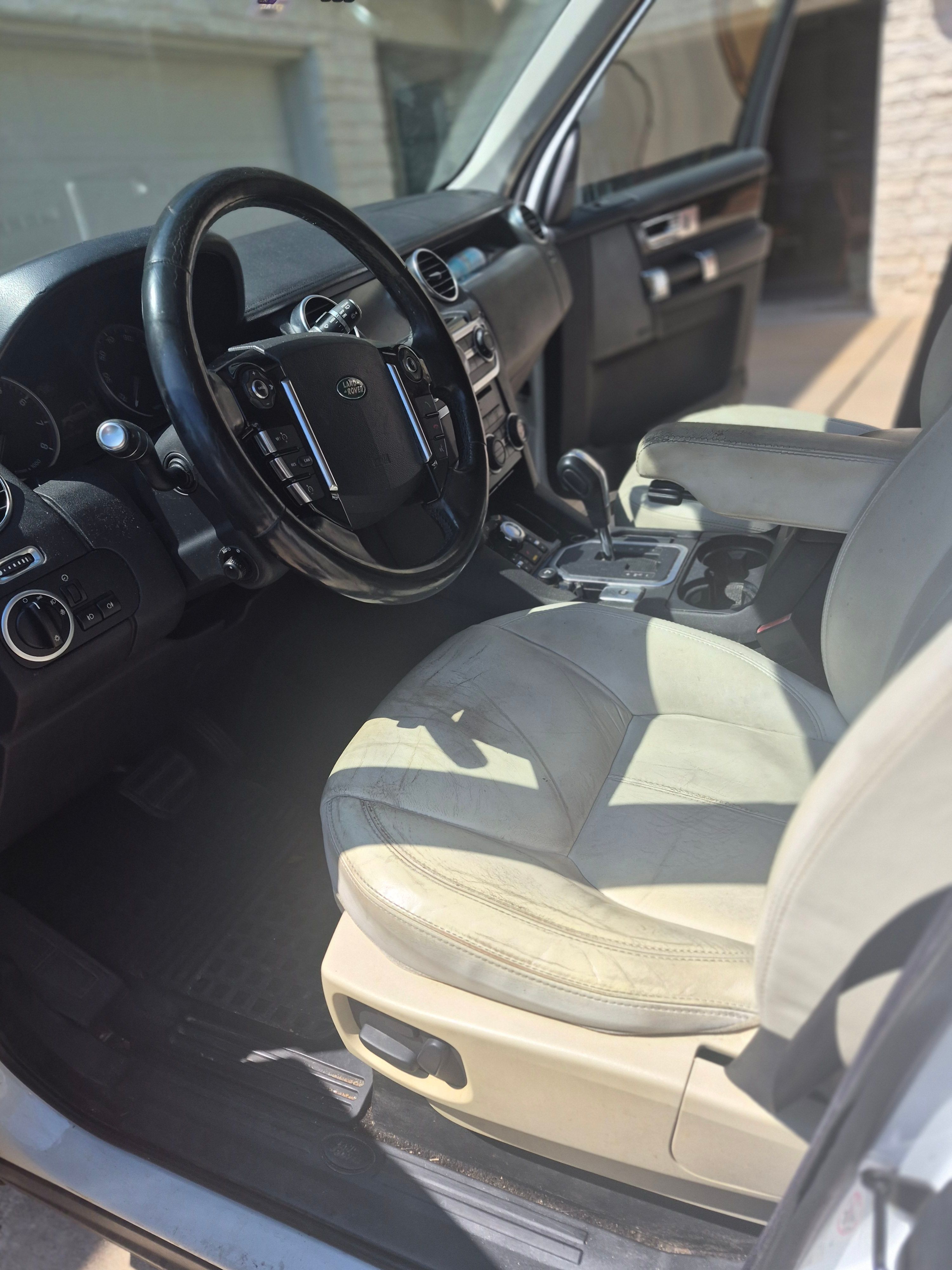 Used 2013 Land Rover LR4 HSE LUX w/ Luxury Pkg AWD/4WD image 6