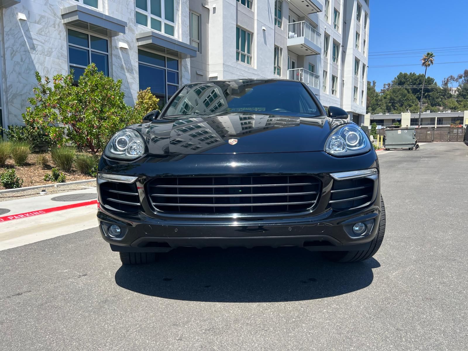Used 2016 Porsche Cayenne S AWD/4WD image 4