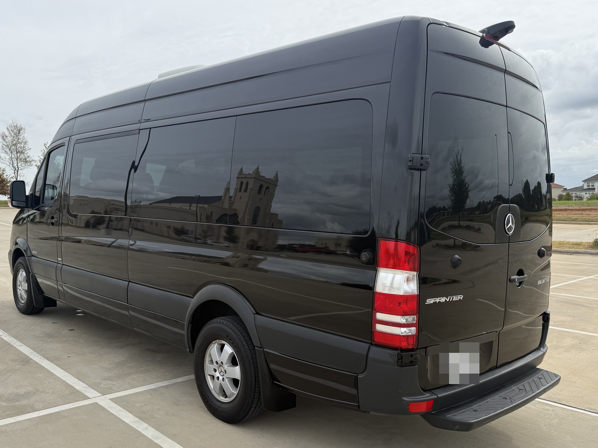 Used 2015 Mercedes-Benz Sprinter 2500 image 8