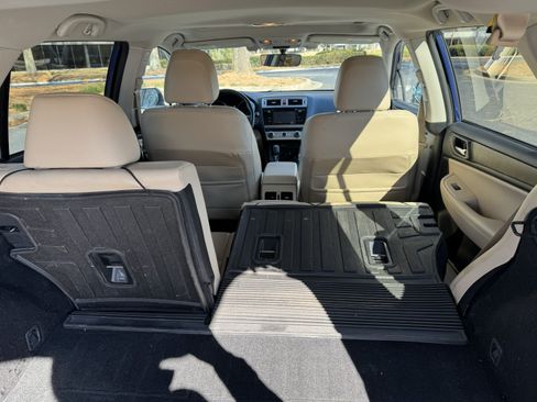 Used 2017 Subaru Outback 3.6R Limited image 15