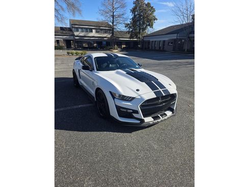 Used 2021 Ford Mustang Shelby GT500 w/ Technology Package image 8