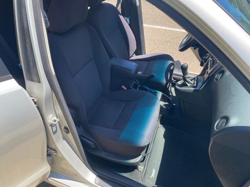 Used 2003 Toyota Matrix XRS FWD image 29
