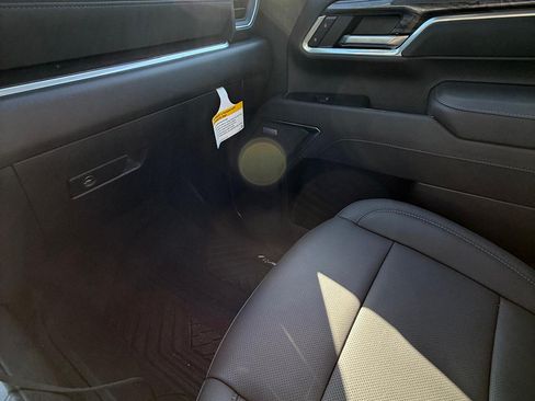 Used 2026 Chevrolet Silverado 2500 LTZ w/ Trail Boss Package image 18