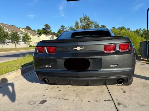 Used 2013 Chevrolet Camaro LT RWD image 5