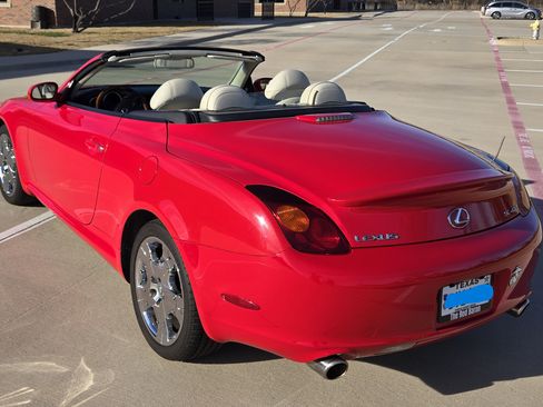 Used 2005 Lexus SC 430 Convertible image 11