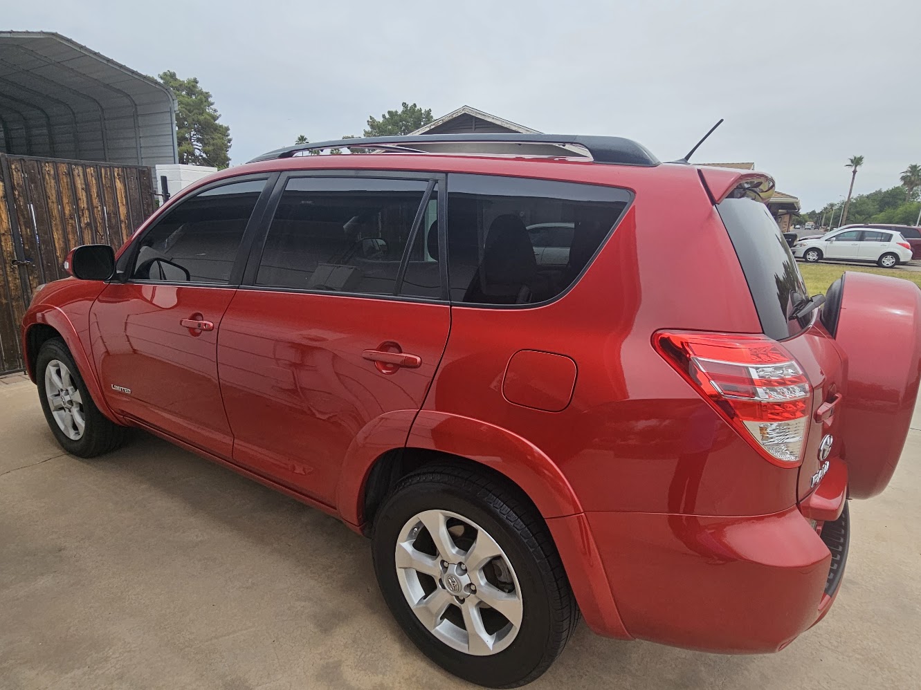 Used 2011 Toyota RAV4 Limited AWD/4WD image 6