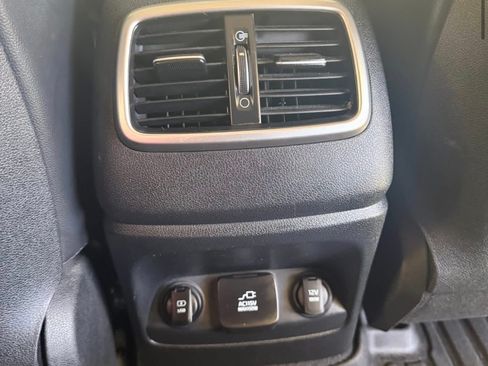 Used 2019 Kia Sorento SX FWD image 12