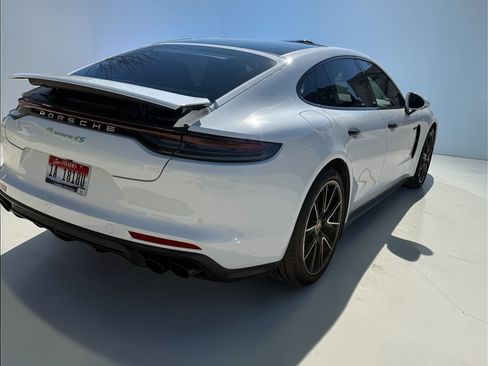Used 2022 Porsche Panamera 4S image 6