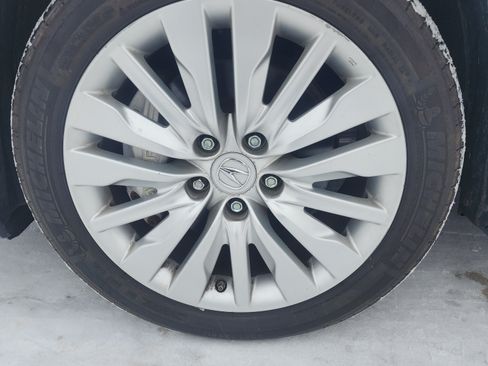 Used 2011 Acura RL image 18