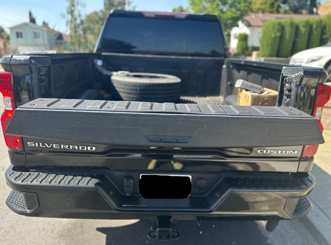 Used 2022 Chevrolet Silverado 2500 Custom w/ Custom Value Package AWD/4WD image 16