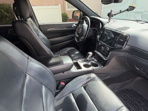 Used 2020 Jeep Grand Cherokee Limited w/ Luxury Group II RWD image 5