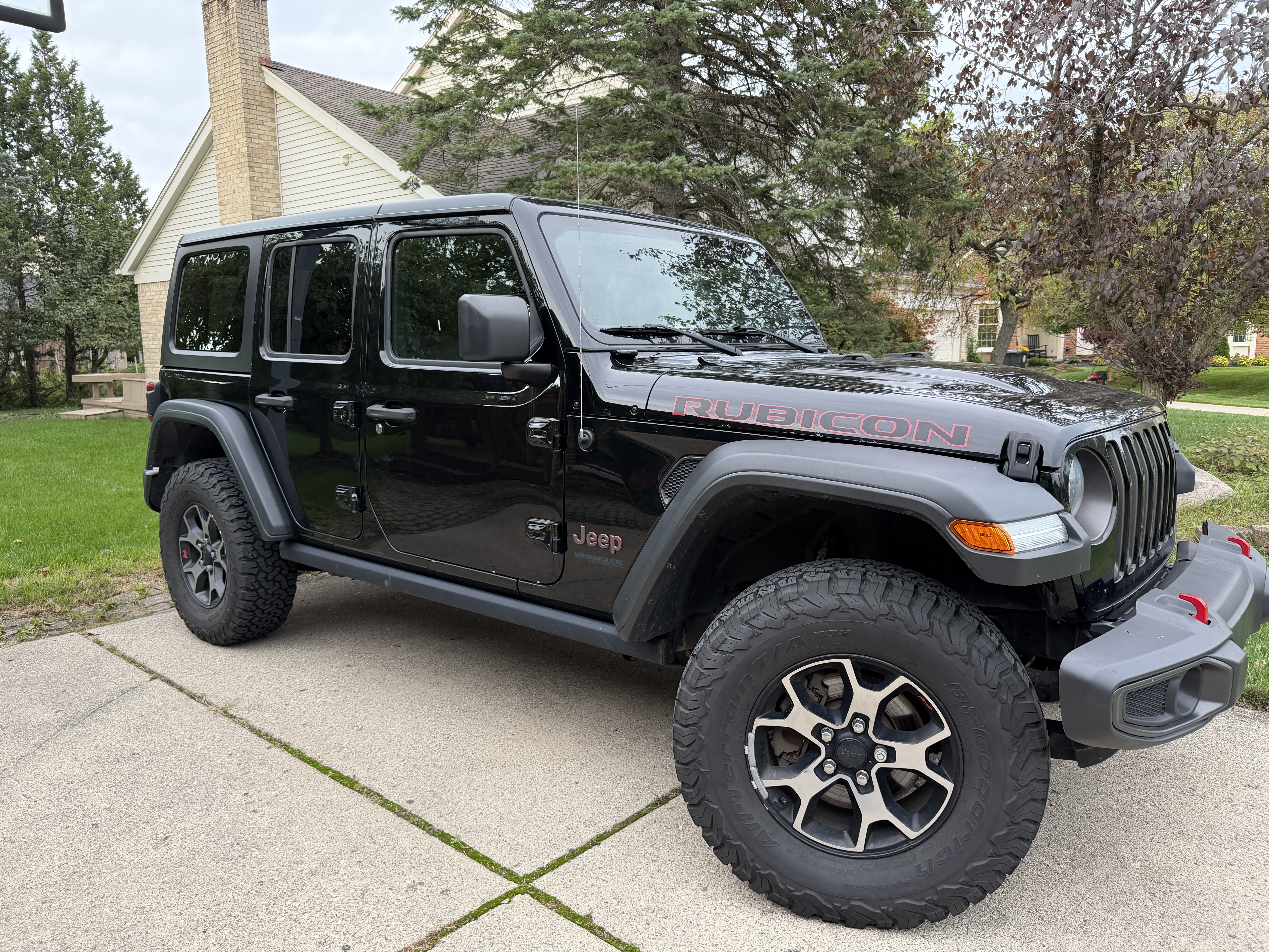 Used 2018 Jeep Wrangler Unlimited Rubicon AWD/4WD image 2