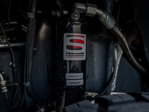 Used 2025 Ford F350 Platinum w/ Platinum Plus Package image 5