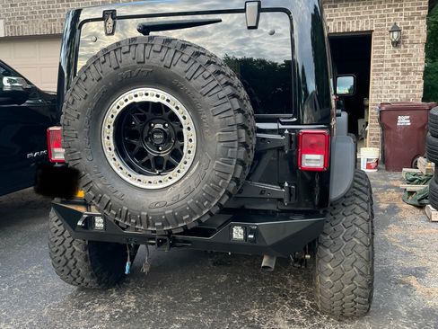 Used 2016 Jeep Wrangler Sport image 5