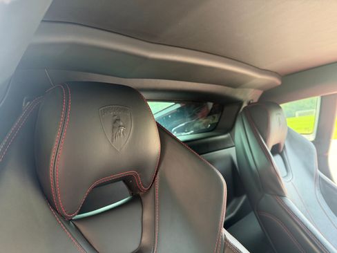 Used 2015 Lamborghini Huracan LP 610-4 AWD/4WD image 21
