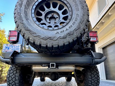 Used 2013 Jeep Wrangler Sahara image 13