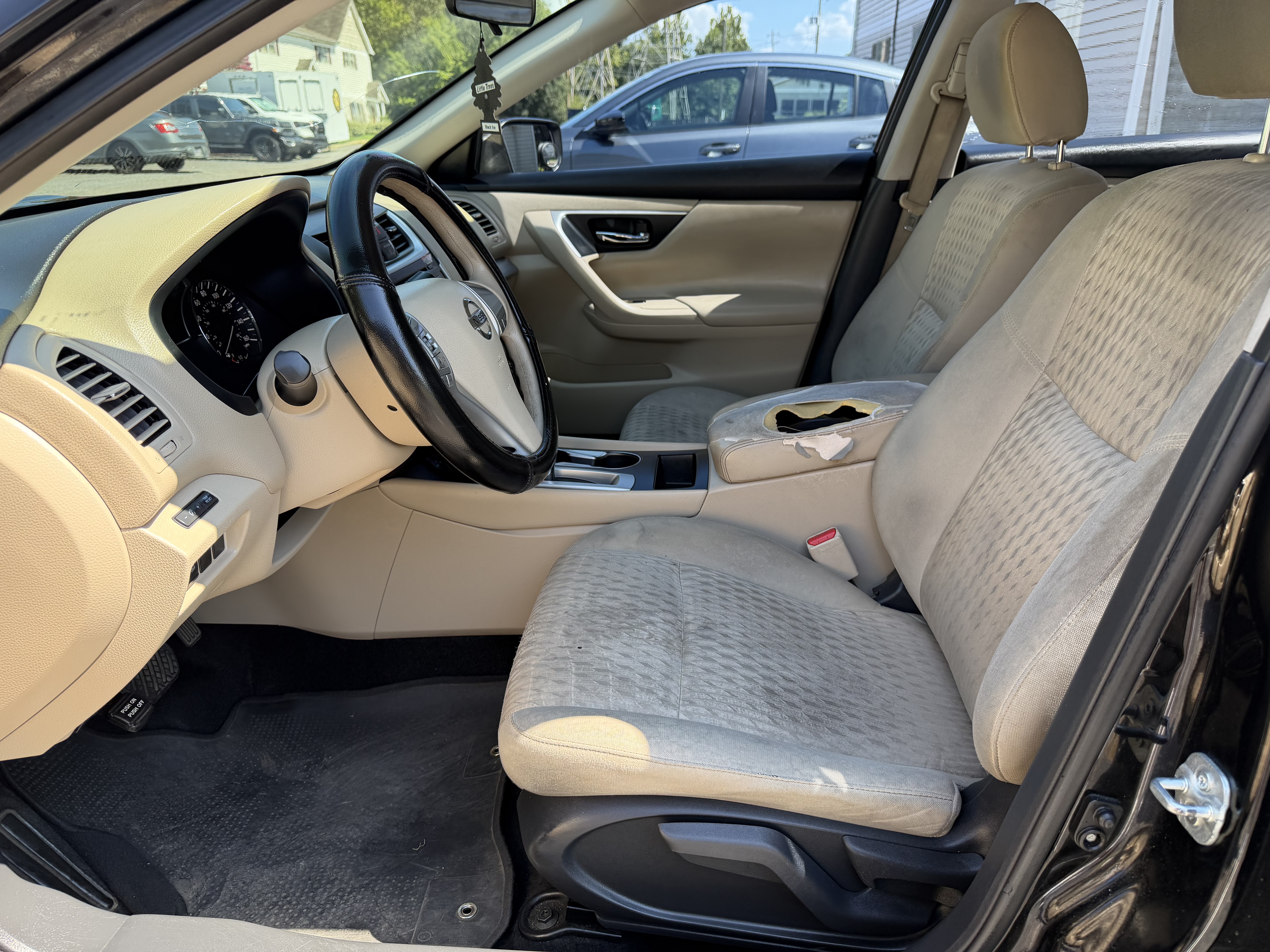 Used 2016 Nissan Altima 2.5 FWD image 11