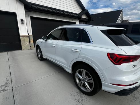 Used 2019 Audi Q3 2.0T Premium Plus w/ Premium Plus Package AWD/4WD image 12