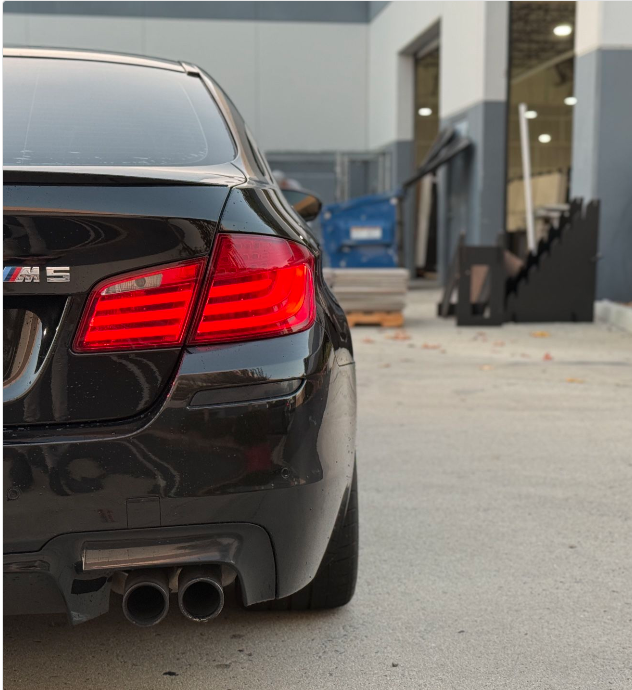 Used 2013 BMW M5 RWD image 12