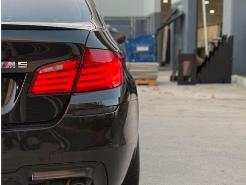 Used 2013 BMW M5 RWD image 12