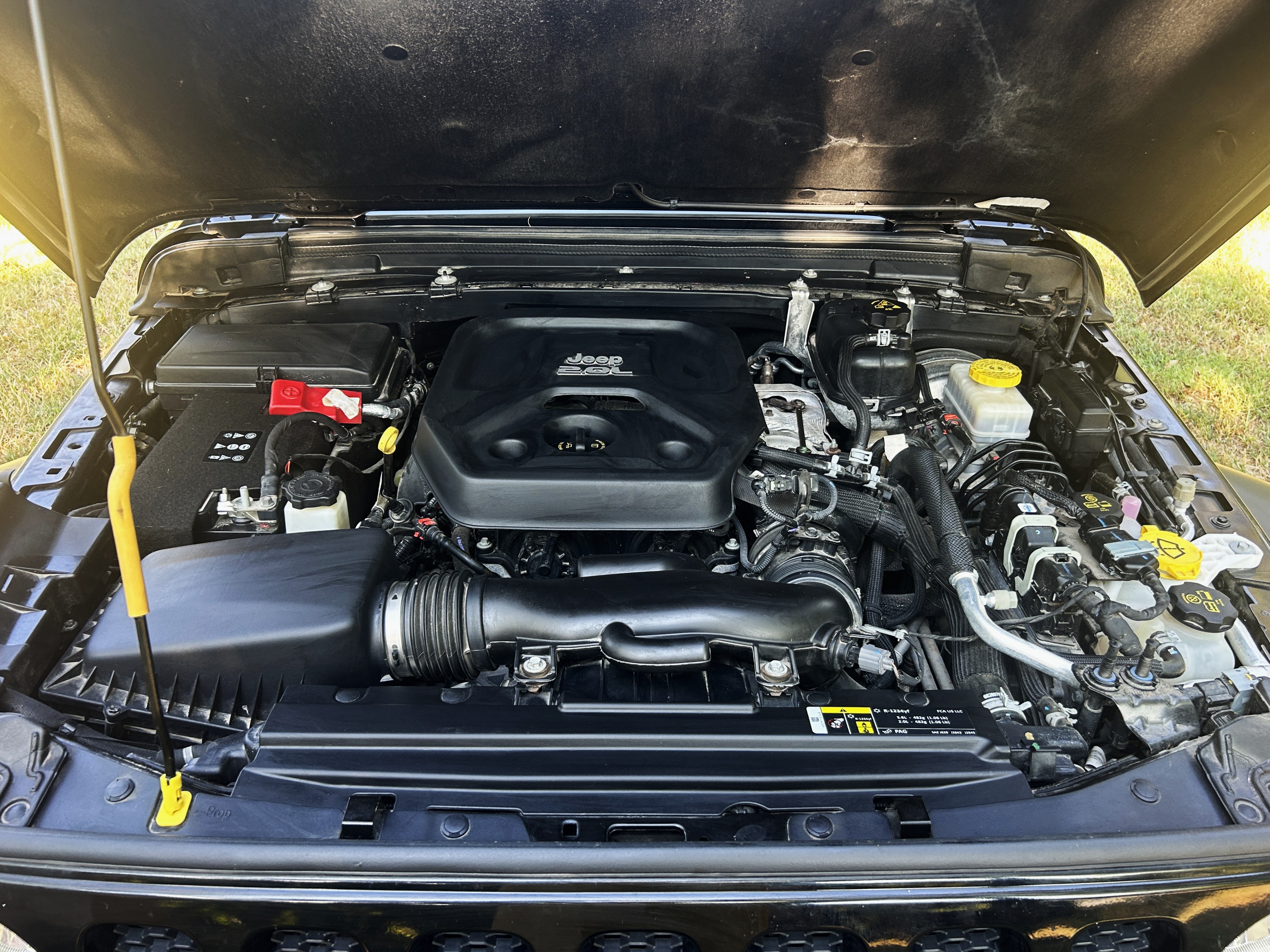 Used 2018 Jeep Wrangler Sport AWD/4WD image 12