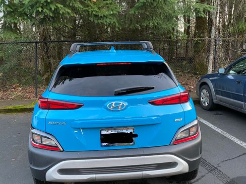 Used 2022 Hyundai Kona SEL w/ Cargo Package image 2