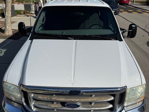 Used 2002 Ford F250 2WD Crew Cab Super Duty image 4