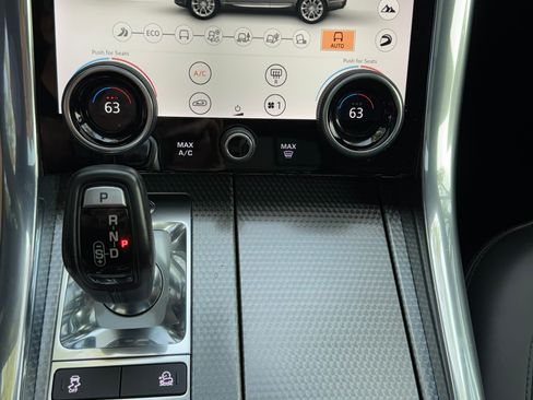 Used 2019 Land Rover Range Rover Sport Supercharged image 28