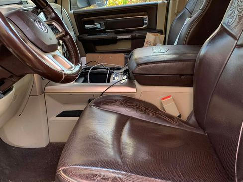 Used 2018 RAM 3500 Laramie Longhorn image 11