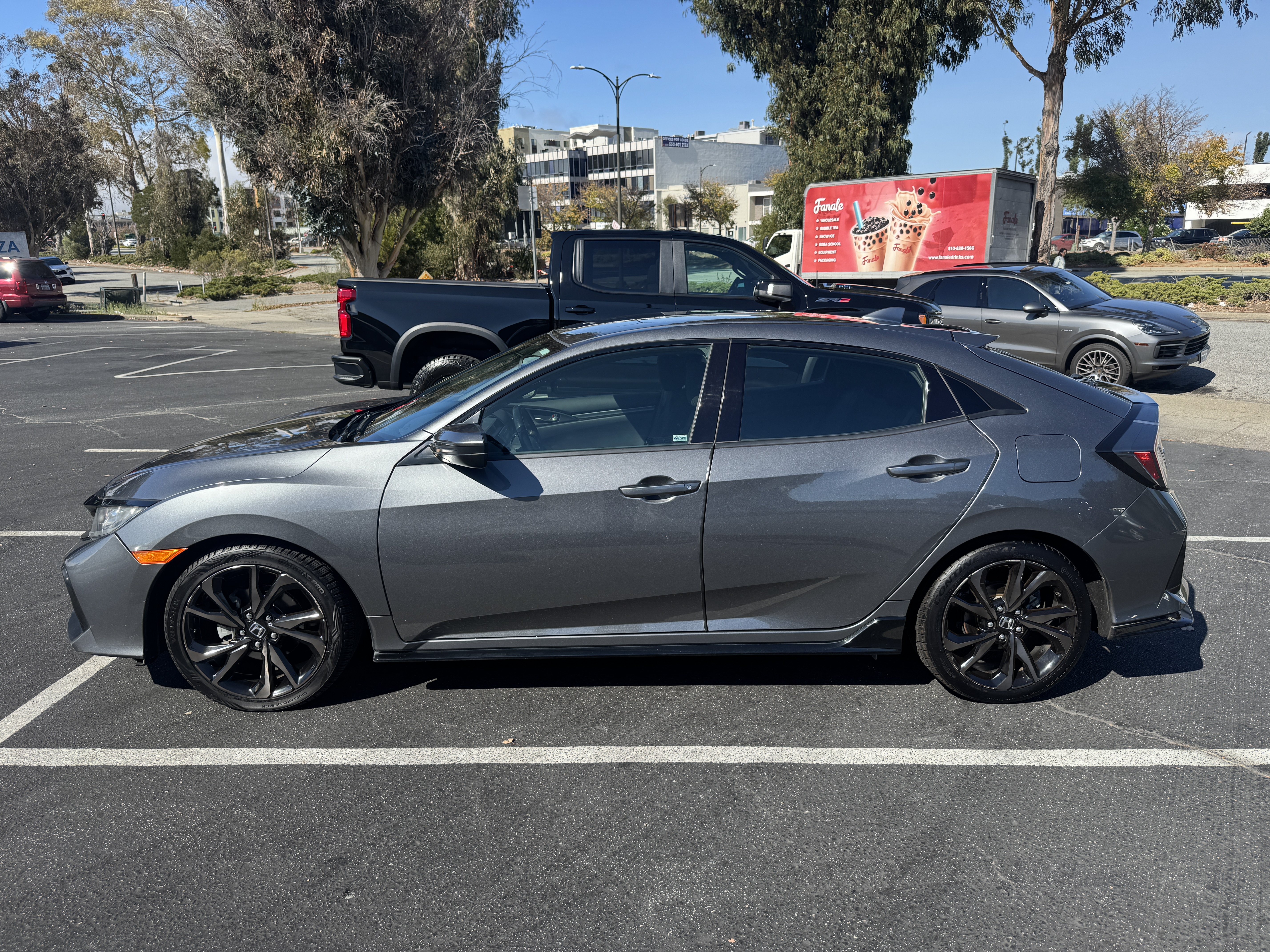 Used 2017 Honda Civic Sport image 4