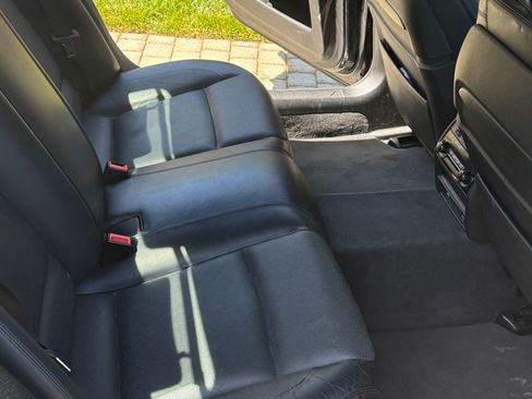 Used 2014 BMW ALPINA B7 RWD image 10